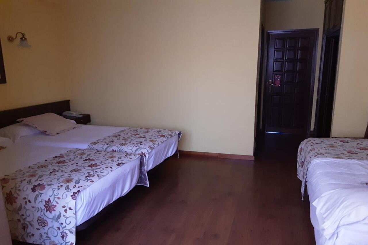 Hotel Marques De La Moral Naveces Eksteriør bilde